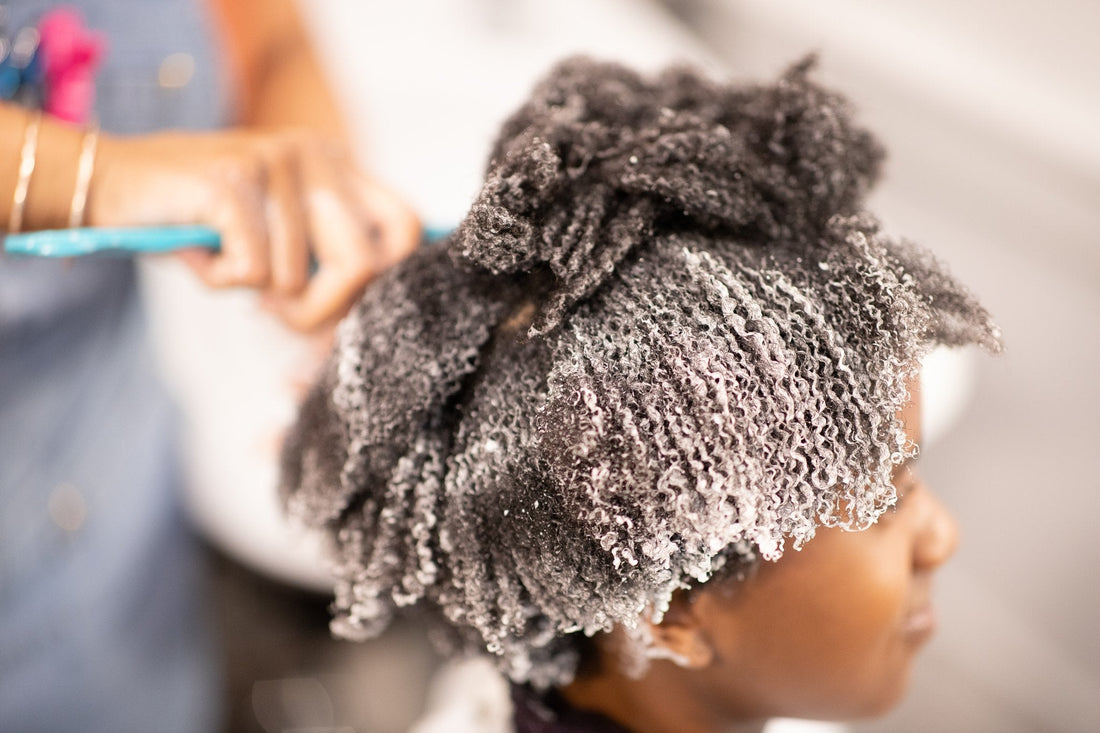 3 Ways to Use Conditioner for Natural Hair in Lagos – Tips from Hello Texture Beauty Bar